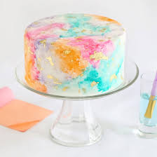 How To Make A Gilded Watercolor Cake That Will Majorly Impress Your Guests Decoration Gateau Dessin Gateau Anniversaire Coeurs En Chocolat