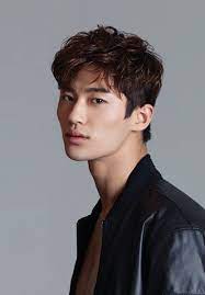 Byeon woo seok and hwang hyun joo for men's health korea february 2016. 330 Ide Byeon Woo Seok Di 2021 Sweater Bayi Selebriti Pria