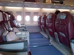 China Airlines A340 300 Business Class In 2020 Airplane Interior China Airlines Airlines