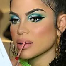 Daddy yankee, natti natasha, becky g, bad bunny — dura 04:02. Natti Natasha Makeup Black Eyeliner Green Eyeshadow Nude Lipstick Steal Her Style
