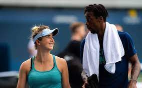 Roger federer and elina svitolina have a good laugh after federer accidentally hit gael monfils in the leg. Australian Open Paar Gael Monfils Und Elina Svitolina Mit Kontaktverbot