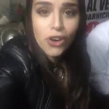 Y pensar que tengo el saludo de la Artista con una de las mejores voces del  pais., La genia que la esta rompiendo Eugenia Quevedo 🎤🎶🎶❤😍