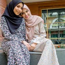 Baju kurung cotton yang tak lapuk dek zaman membuatkan si pemakai nampak lebih ayu. Baju Kurung Moden English Cotton Terlajak Laris Murah Berbaloi Publicaciones Facebook