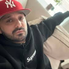 Straight out of Trailer Park Boys, Randy's Cheeseburger Picnic is coming to  the 20thAnnual Gathering of the Juggalos! Join everyone's favorite  Assistant Trailer Park Supervisor—now with the official title of Assistant  Gathering