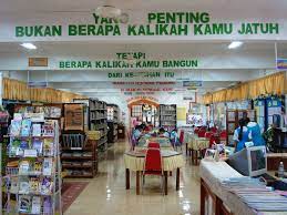 Sumber partikel jerebu termasuk pertanian (membajak dalam cuaca kering), lalu lintas, industri dan kebakaran hutan, kebakaran gambut, pembakaran terbuka serta asap perindustrian dan. Program Pembangunan Pss Guru Cemerlang Pusat Sumber Sekolah