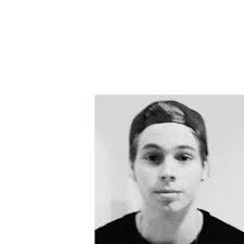 Olivia Duffy (LivvieLuv15)