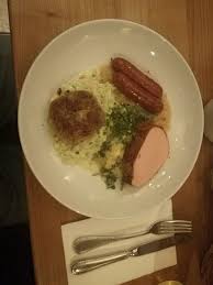 80 g di pane raffermo. Monaco Di Baviera Andechser Am Dom Salsicce Lebrkase E Polpetta Di Vitello Picture Of Andechser Am Dom Munich Tripadvisor