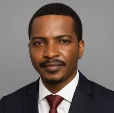 Postal Worker Becomes A Hero, And He Gains a Whole New Family 🥹