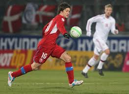 Přímý přenos čtvrtfinálového utkání na evropském šampionátu ve fotbalu. Fotbal Cesko Dansko Tomas Rosicky Aktualne Cz