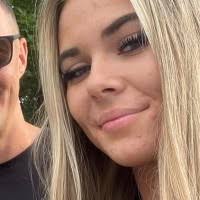 20+ "Zoe Roche" profiles