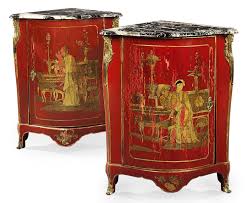 C1770 A Pair Of Late Louis Xv Ormolu Mounted Parcel Gilt And Red Vernis Martin Encoignures By Antoine Pierre Jacot Ci Mobilier De Salon Antiquite Garde Meuble