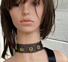 Collier ras de cou épais