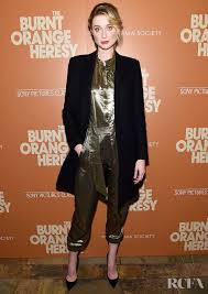 Elizabeth debicki and tom hiddleston. Elizabeth Debicki Wore Saint Laurent To The Burnt Orange Heresy New York Screening Red Carpet Fashion Awards