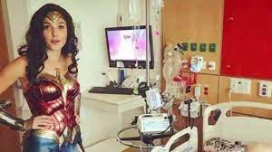 Gal gadot visits children in hospital. Gal Gadot Visits Children In Hospital As Wonder Woman Youtube