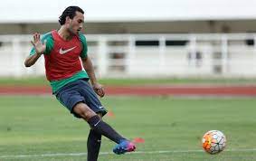 Kualifikasi yang dimulai pada jumat (22/3/2019) itu menjegal perjuangan ezra membela merah putih karena status ezra sebelumnya yang pernah memperkuat timnas belanda di level yunior pada kompetisi resmi. Ezra Walian Meretas Jejak Bomber Timnas Belanda Di Almere