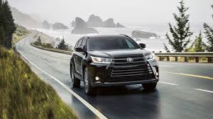 Features of the se include unique interior trim, black leather seats with ribbon inserts and silver stitching, blue led ambient lighting, black headlight. Changes In The New 2017 Toyota Highlander
