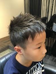 キッズカット ツーブロック 髪型 男の子 ボーイズヘアカット こども 髪型