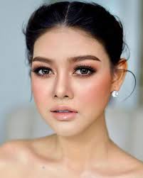 10 Stick Foundations That Take The Mess Out Of Applying Makeup Natural Wedding Makeup Wedding Makeup Looks Best Wedding Makeup