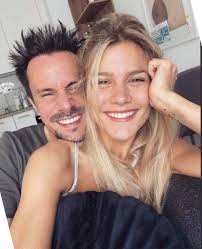 A játék mély sérelmeket és érzelmeket hozott felszínre mindenkiben, nyíltan vallottak arról, hogyan éltek és élnek meg egyes helyzeteket. Gergo Igazi Ferfi Eloszor Nyilatkozott Uj Szerelmerol Weisz Fanni Ripost