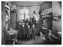 Le parnasse, qui mettra l'accent sur la poésie du poète et de travail formel développe une théorie de. Photographie De Taudis Berlinois 1900 Metropolitiques