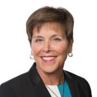 Julie Holder's Instagram, Twitter & Facebook