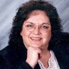 Twila May's Instagram, Twitter & Facebook