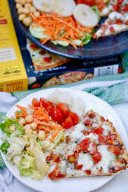 Frozen pizza is pretty low on the totem pole as far as quality pizza goes. Steakhouse Chopped Salad Cpk Thin Crust Margherita Pizza