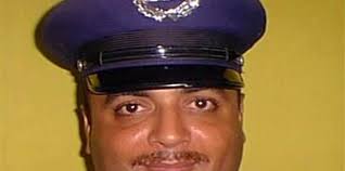 Puerto Rico policeman fatally shoots 3 officers after fight