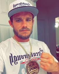 Danielle Clow's Instagram, Twitter & Facebook