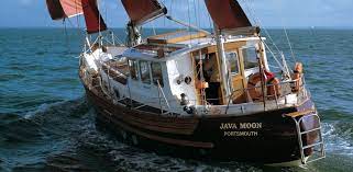 The Fisher 37 The 37 Is The Epitome Of The Large Powerful Motor Sailer Over One Hundred And Forty Have Been Built Since Her I Pilothouse Boat Yacht Boat Boat