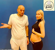 Kate is an artist who's drive and ambition is second to none. Pregnant Kate Lawler Reveals She And Fiance Martin Are Expecting Baby Girl Oltnews