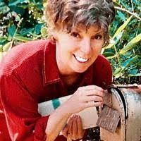 Lori Scurlock's Instagram, Twitter & Facebook