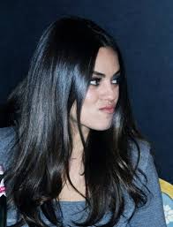 Her mother, elvira, is a physics teacher, her father, mark kunis, is a mechanical engineer, and she has an older brother named michael. Mila Kunis S Spectacular Interview With British Reporter Lainey Gossip Entertainment Update