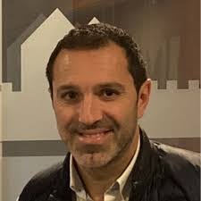 Eric Valls's Instagram, Twitter & Facebook