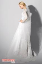 Inspired by the beauty, sensuality and delicacy of the fragrant white jasmine flower, the carolina herrera spring 2016 bridal collection evokes a sense of femininity and romance. Carolina Herrera 2018 Spring Bridal Collection The Fashionbrides