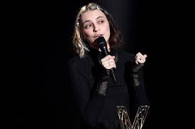 How does an artist like yseult find herself in the revelation category? Pueew7iyp14 8m