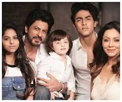#srk and his son in 2010 & in shahrukh khan's elder son aryan khan looks hot and cool. Happy Birthday Abram Khan Check Out 10 Unseen Adorable Pics Of Shah Rukh Khan S Youngest Son
