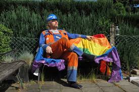 5.0 out of 5 stars a must read for bank executives that want their bank to stay relevant, competitive, and grow reviewed in the united states on october 30, 2020 having worked with roxanne emmerich and her team at emmerichfinancial.com over the years, i've seen first hand the amazing and profitable results she creates for community banks across. Lothar Emmerich