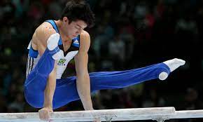 É um desporto que se distingue pela grande variedade de movimentos artificiais, dinâmicos ou estáticos de difícil coordenação, executados em condições especiais: Ginastica Atletas Da Selecao Masculina Sao Avaliados Com Foco Em 2021