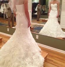 Show Ad Wedding Dress Usa Chicago Glenview Illinois Enzoani Gloria Dress For Sale Weddingbee Dresses Dresses For Sale Wedding Dresses