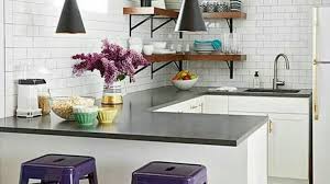 13) warna putih pada dapur kecil anda dapat membuat ruang terlihat lebih luas, terlebih dengan lemari putih yang glossy tersebut. 5 Ide Desain Dapur Rumah Minimalis Sempit Yang Unik