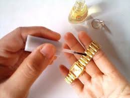 Do You Have A Colorless Nail Polish It Can Be Used For Your Jewelry The Nail Polish Can Make Your Jewelry Shin Fake Jewelry Solid Gold Chains Selling Jewelry
