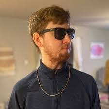 Dakota Woolsey's Instagram, Twitter & Facebook