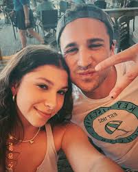 are you rockin w/ jesse mccartney? if you vote yes, immediately drop your  favorite song in the comments, i'll go first…