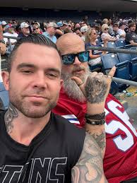 Just spent 5 days with my dad in Nashville, and we had the time of our  lives. Cherish your parents, y'all… you never know how much time you have.  Love ya, Pops!