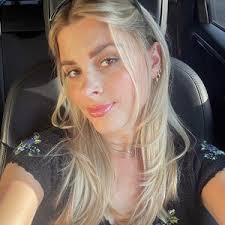 Tasha Farsaci (@tashafarsaci)