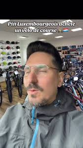 Pitt Luxembourgeois achète un vélo de course 🚴🇱🇺 #lëtzebuerg #luxembourg  #lëtzebuerg🇱🇺 #vélo #vélodecourse #humour #comédie