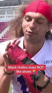 “Look at that little tiny toe box” 🤣 (via @Dan Fetes, @buffaloplus) #nfl  #football #bills