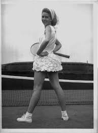La circondava un'aura di eleganza, di raffinatezza estetica. Tenniste Look L Evoluzione Dello Stile Foto Io Donna