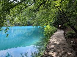 Se han desenterrado fósiles de neandertales que datan del período paleolítico medio en el norte de croacia, con el sitio. Que Ver En Croacia En 15 Dias Ruta En Bus La Cosmopolilla
